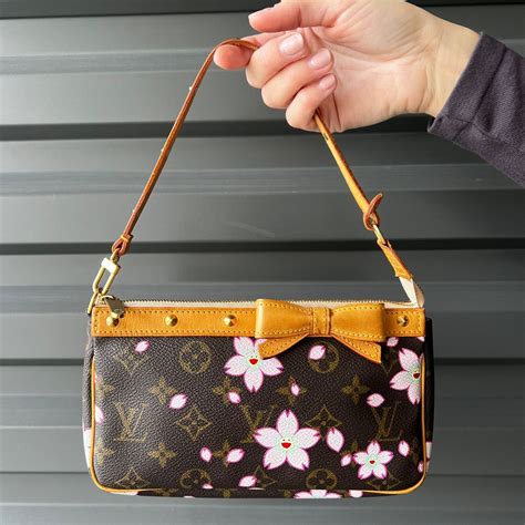 louis vuitton pink cherry blossom pochette|louis vuitton murakami cherry blossom.